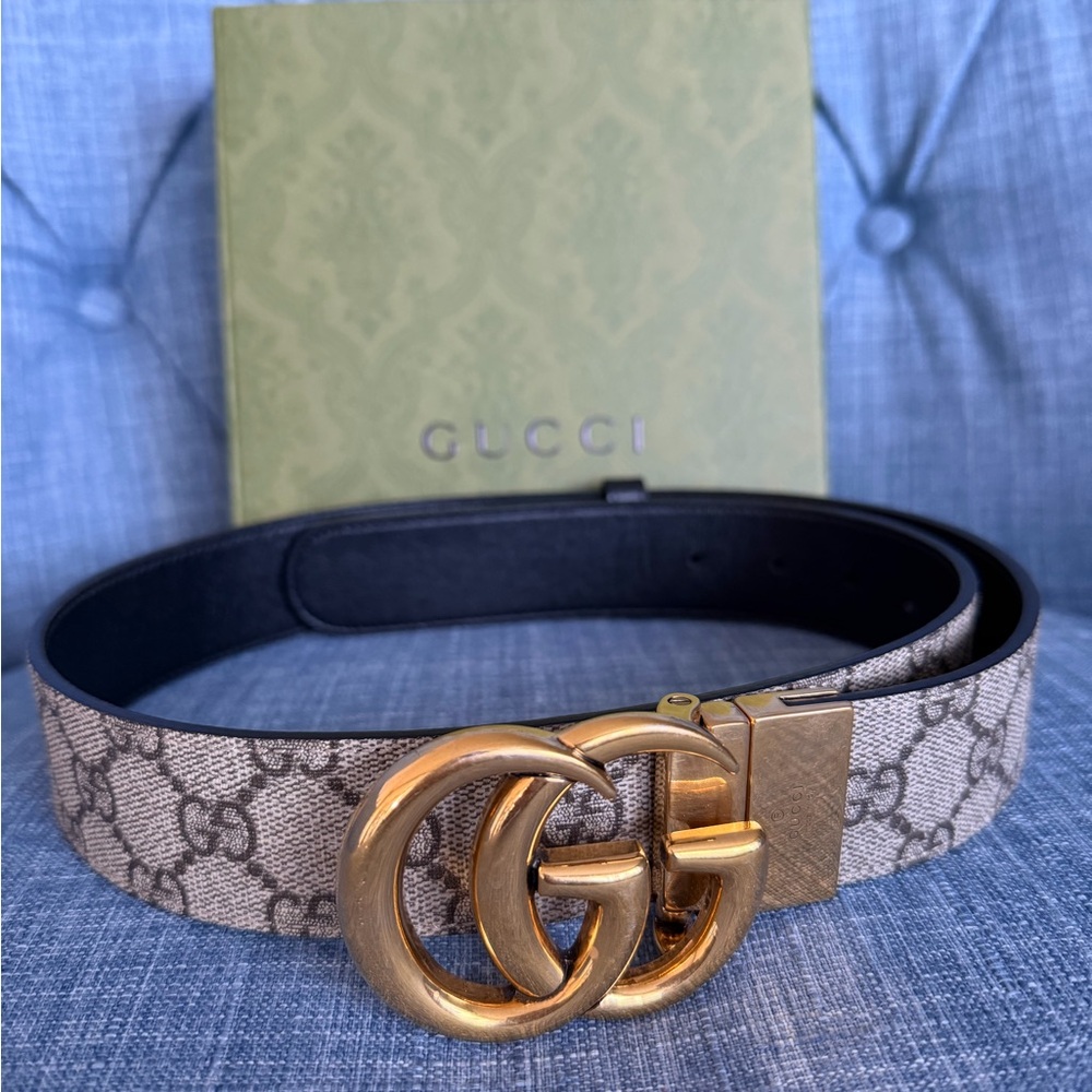 Gucci Black Leather Belt with Gold Double G Buckle and GG Canvas Interior - Picture 3 of 6
